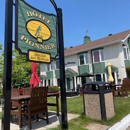 Hotel Le Pionnier Tadoussac Kültér fotó