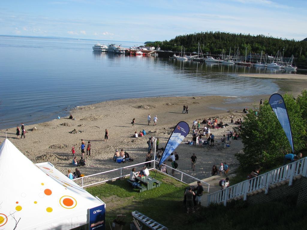 Hotel Le Pionnier Tadoussac Kültér fotó