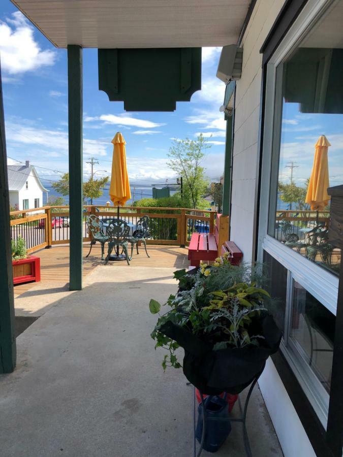 Hotel Le Pionnier Tadoussac Kültér fotó
